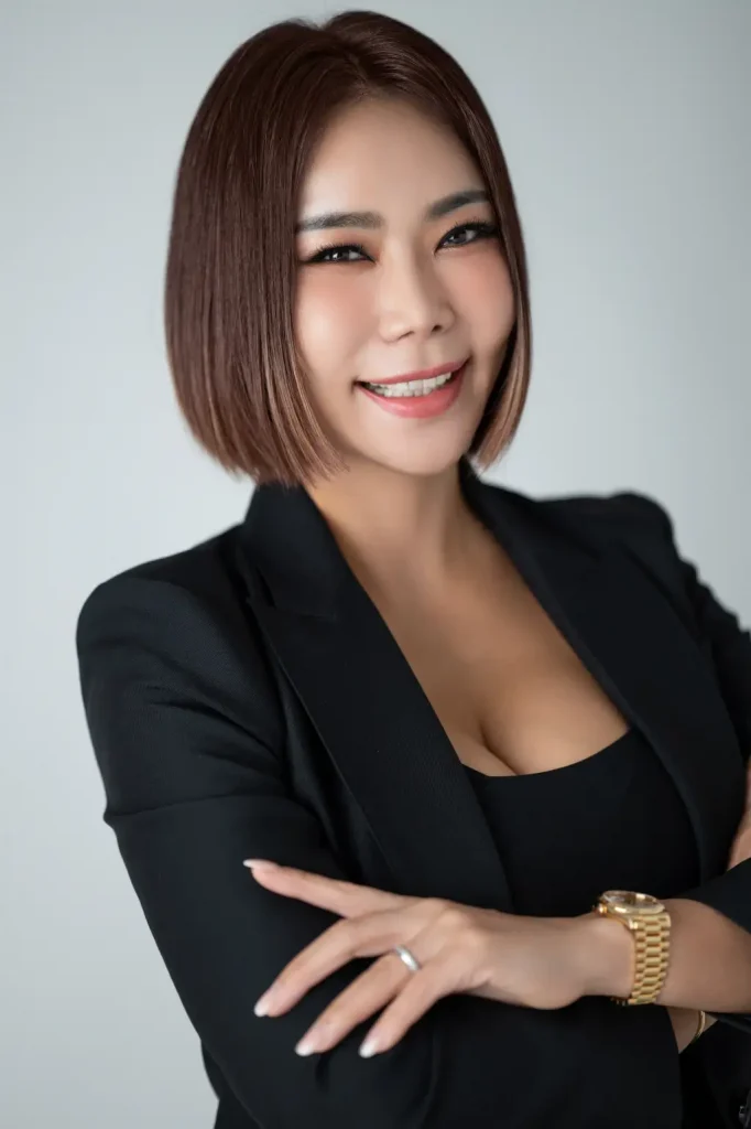 Sujin Park Henson Close Up 2